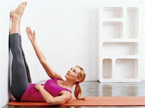 mo bung - dui - mong se tu tieu bien neu nam tren giuong 5 phut moi ngay - 3