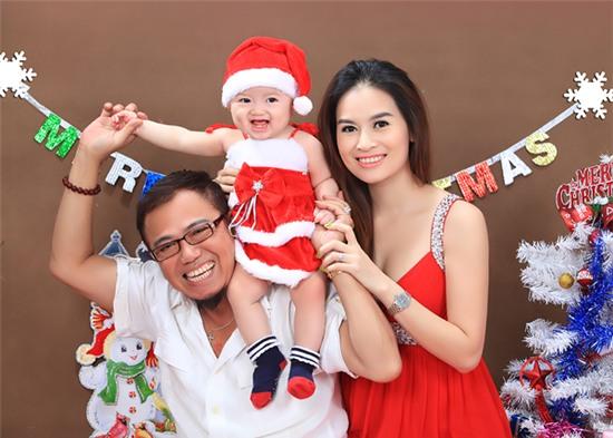 nhung-sao-viet-cuoi-vo-tre-kem-hang-chuc-tuoi-4