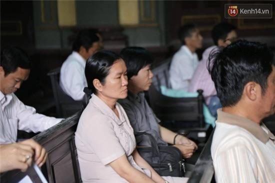 Phúc thẩm vụ giết người phân xác ở Sài Gòn: Phiên tòa kết thúc sau 50 phút vì bị cáo có dấu hiệu tâm thần - Ảnh 3.