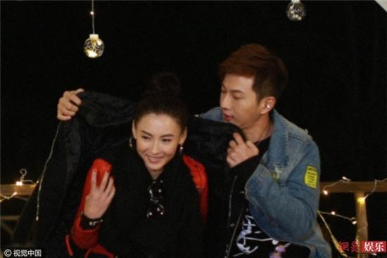 Trương Bá Chi thân mật tình tứ cùng trai trẻ lạ mặt sau khi chia tay bồ đại gia? - Ảnh 4.