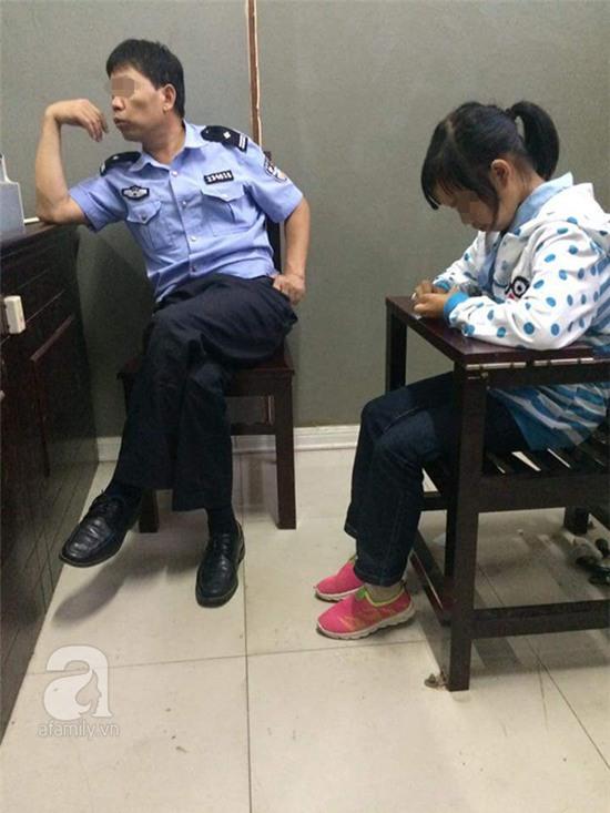 bé gái 12 tuổi mang thai