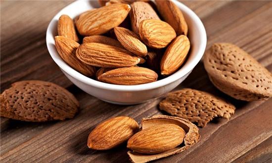 gia_hat_hanh_nhan_bao_nhieu_1kg