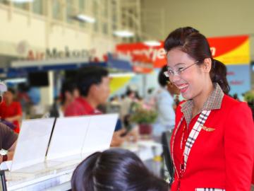 Chuyện cô nàng thích đón tết ở… sân bay