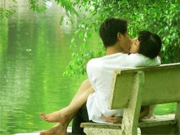 Nguy hiểm rình rập 'chuyện tình công viên'