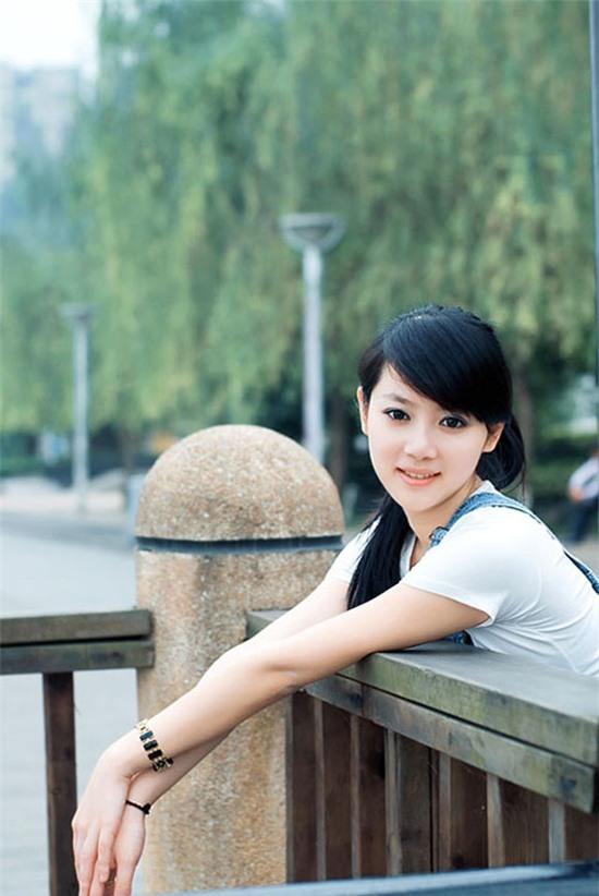 Xong Những cô gái ‘bỗng dưng’ thành hotgirl vì bị ‘rò rỉ’ ảnh lên mạng