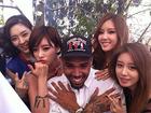 Fan phẫn nộ vì Chris Brown thô lỗ với T-ara N4