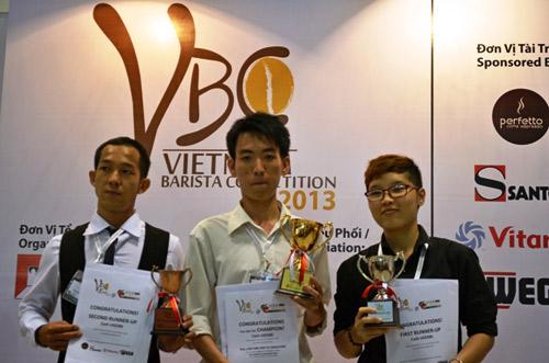 Người pha chế cafe giỏi nhất 2013 mê mẩn nghệ thuật Latte