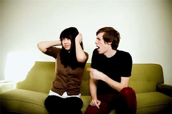 Yêu phải chàng thích ‘buôn dưa’
