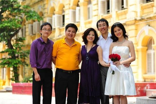 Chí Trung tiếp tục khoe ảnh cưới độc đáo của con gái 2