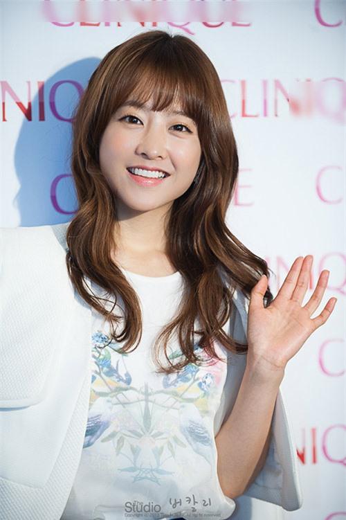 Park Bo Young dạy trang điểm trong suốt - 3