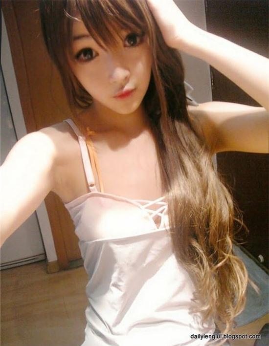 Ngắm gương mặt 