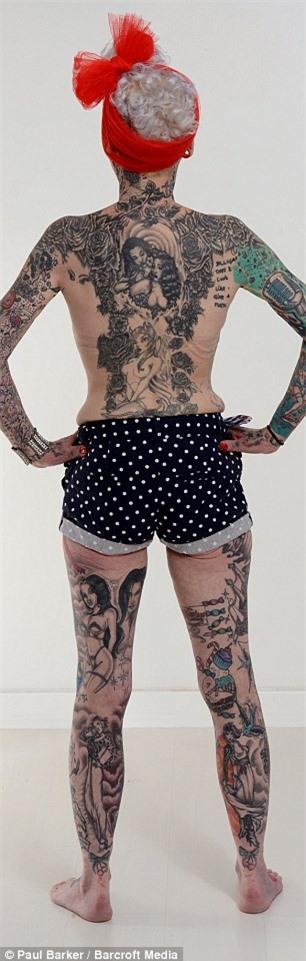 Bị chồng bỏ, người phụ nữ điên cuồng xăm hình 7