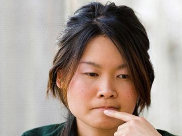 Băn khoăn giữa chồng mới và cũ
