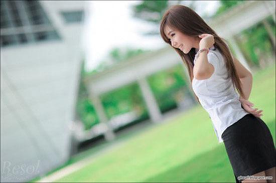 'Khó đỡ' váy ngắn sexy của nữ sinh Thái