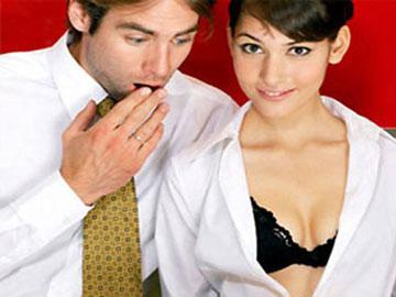 Chỉ có cái “nết” của người đàn bà là đáng tự hào nhất