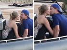 Leonardo DiCaprio hôn đắm đuối bạn gái trên tàu