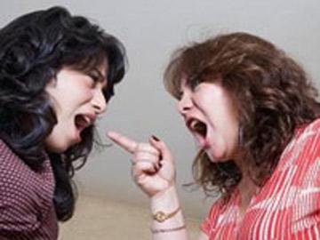‘Đố ai nằm võng không đưa’