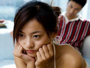 Quá gầy, mẹ chồng bắt có bầu mới được cưới