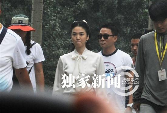 Song Hye Kyo đầy lạ lẫm trong 