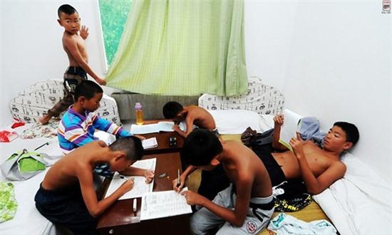 Đột nhập những 