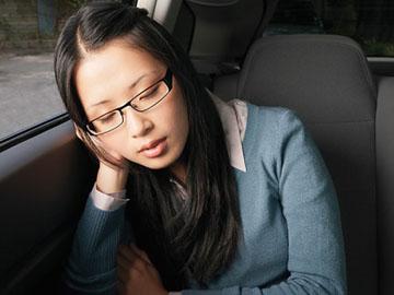 Chuyện hài hước về hotgirl ngủ ngáy, sếp 