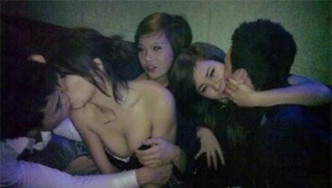 Mất đời con gái vì theo bạn đi bar