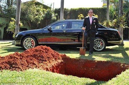 Tỷ phú Brazil chôn siêu xe hơn 10 tỷ | Chuyện lạ 4 phương,Chuyện lạ thế giới,Phi thường,Chuyện lạ có thật,Chuyện lạ khó tin