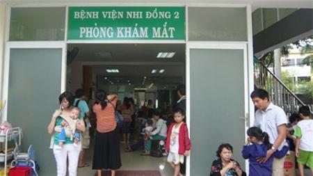Dịch đau mắt đỏ lan rộng,