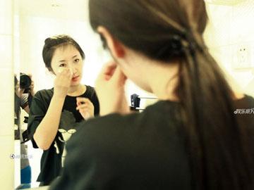 Sau ánh hào quang của nghề mẫu sự kiện