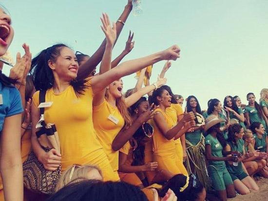 3 nhược điểm khiến Lại Hương Thảo tụt dốc ở Miss World 2013-8