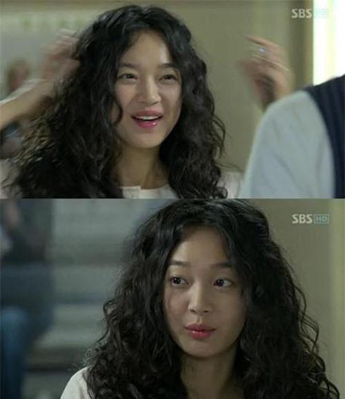 8 mỹ nhân Hàn hóa bà cô vì tóc xoăn trong phim - 2sao