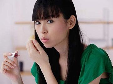 Khóc thét vì bị người yêu “bức tử” tinh thần
