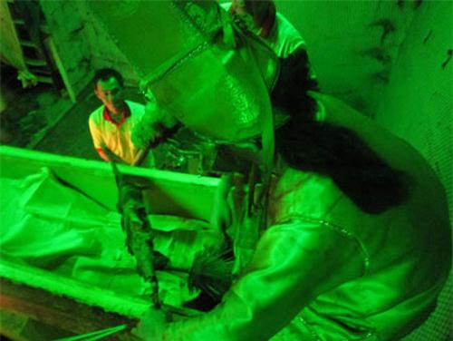 Những chuyện lạ trong quan tài | Chuyện lạ 4 phương,Chuyện lạ thế giới,Phi thường,Chuyện lạ có thật,Chuyện lạ khó tin