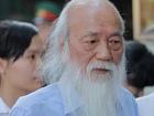 76 tuổi, thầy Văn Như Cương xếp hàng chờ viếng Đại tướng