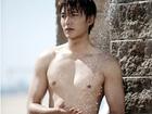 Lee Min Ho cởi áo khoe body 'chuẩn không cần chỉnh'