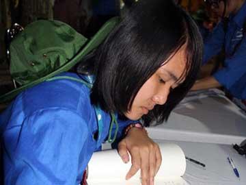 Lưu bút xúc động của giới trẻ trong sổ tang Đại tướng