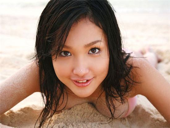 Diễn viên Nhật xinh đẹp sexy đậm chất Thái Lan