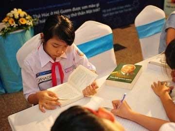 Học sinh lớp 7 khóc thương Đại tướng
