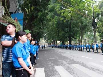 6.400 đoàn viên thanh niên hỗ trợ nhân dân vào viếng Đại tướng
