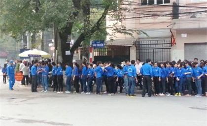 Nhiều