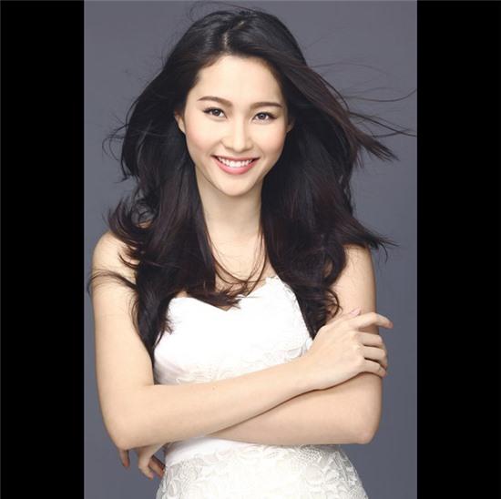 Hoa hậu Đặng Thu Thảo là một trong những hoa hậu hiếm hoi biết ứng phó và tránh xa scandal của showbiz.