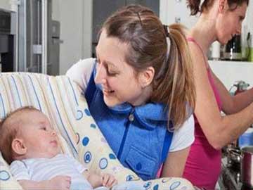 Khi trẻ chỉ yêu người giúp việc