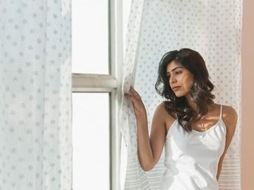 Yêu nhau 7 năm, bạn trai lừa dối về quê lấy vợ