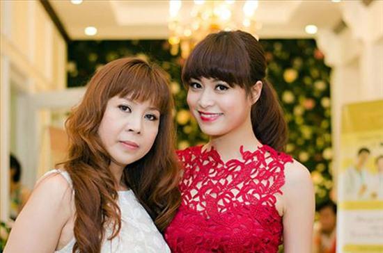 Bốn bà mẹ lý tưởng nhất showbiz Việt