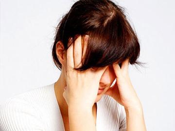 Đang yêu, anh đòi chia tay vì nhà tôi nghèo