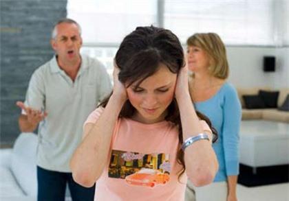 Đủ kiểu rồ dại để 