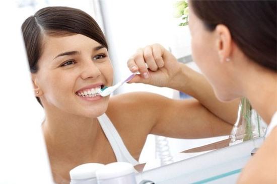 Tổng hợp tất cả sai lầm phổ biến trong chăm sóc răng miệng 1