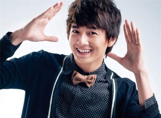 Ngắm nụ cười hút hồn của các mỹ nam showbiz Việt 6