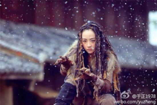 Mai Siêu Phong gây sốc khi liếm tay của Hoàng Dược Sư