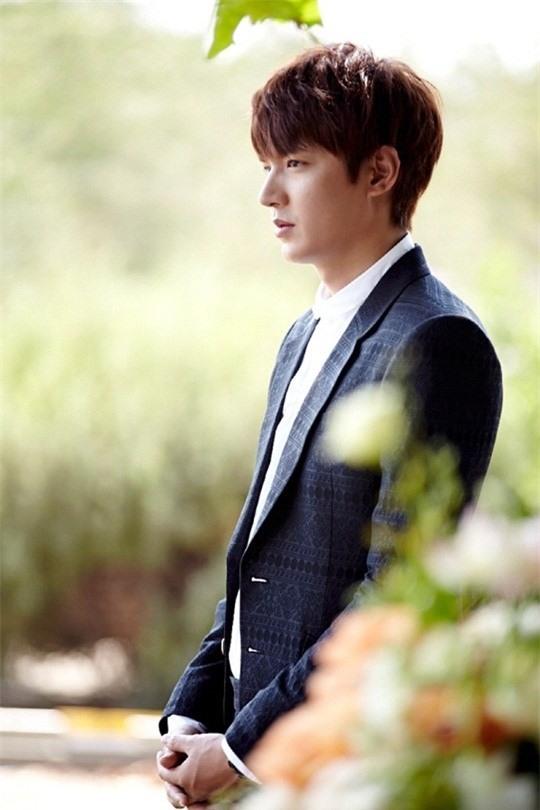 Ngắm thời trang của Lee Min Ho trong The Heirs